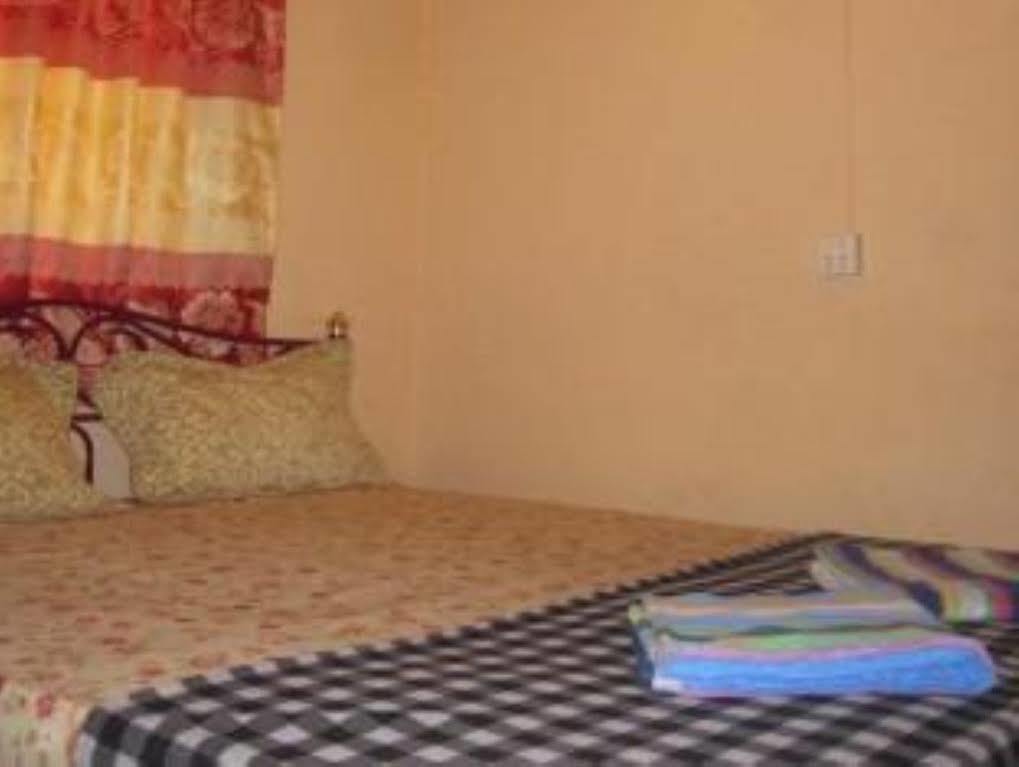 Pich Guesthouse พนมเปญ ภายนอก รูปภาพ