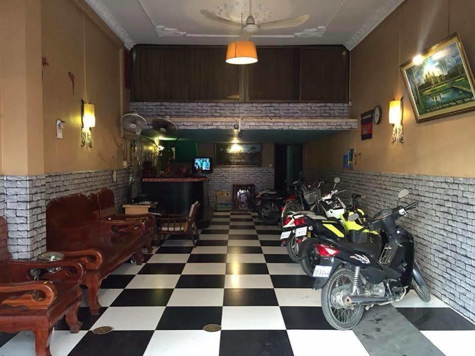 Pich Guesthouse พนมเปญ ภายนอก รูปภาพ